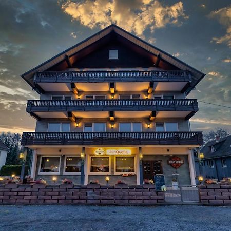 Gasthaus Zur Quelle Bad Marienberg Ngoại thất bức ảnh